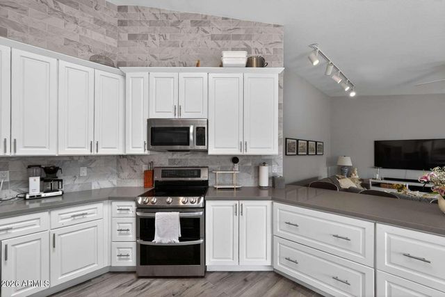 623 N LA LOMA Avenue, Litchfield Park, AZ 85340