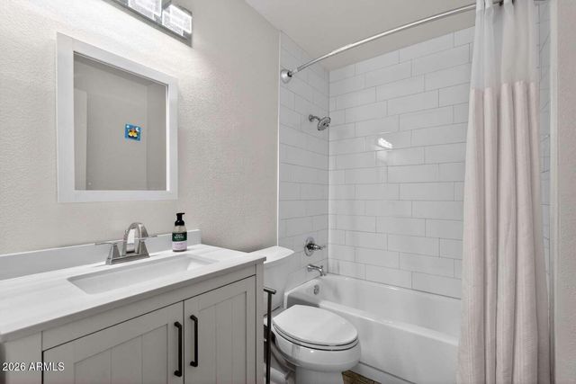 623 N LA LOMA Avenue, Litchfield Park, AZ 85340