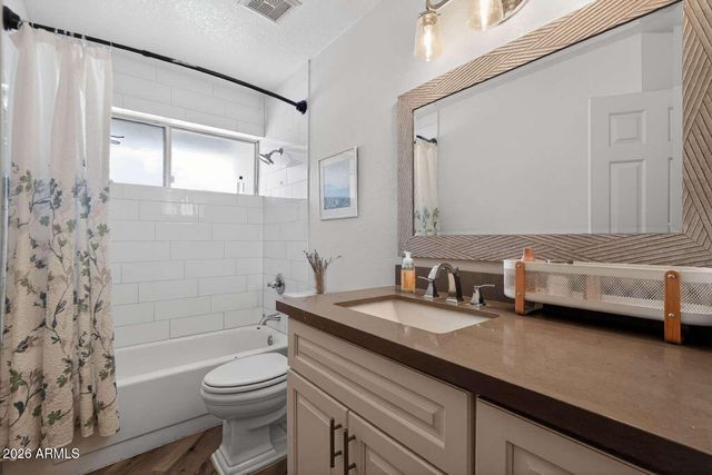 623 N LA LOMA Avenue, Litchfield Park, AZ 85340