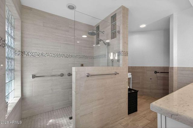 623 N LA LOMA Avenue, Litchfield Park, AZ 85340