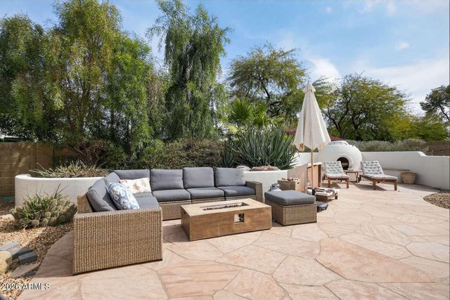 623 N LA LOMA Avenue, Litchfield Park, AZ 85340