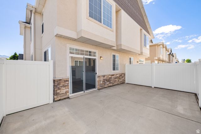 486 N KENT DR, North Salt Lake, UT 84054