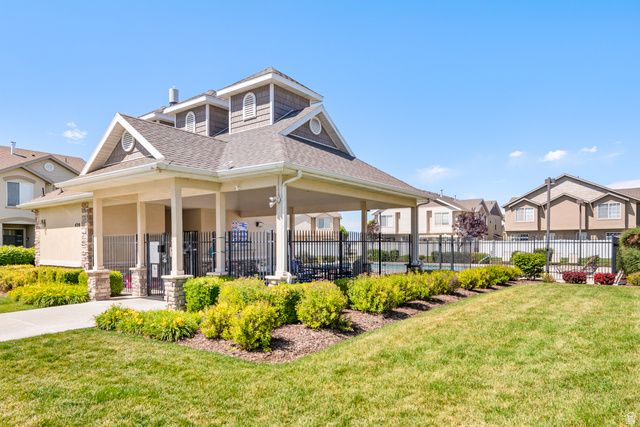 486 N KENT DR, North Salt Lake, UT 84054