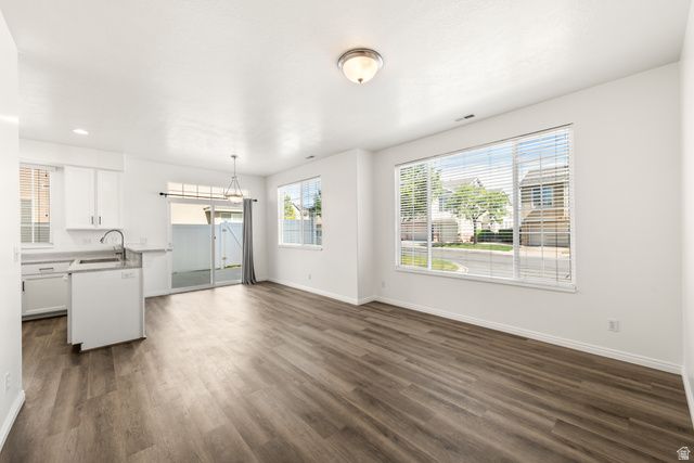 486 N KENT DR, North Salt Lake, UT 84054