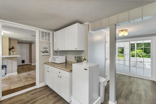 6 Mont Vernon Drive, Londonderry, NH 03053
