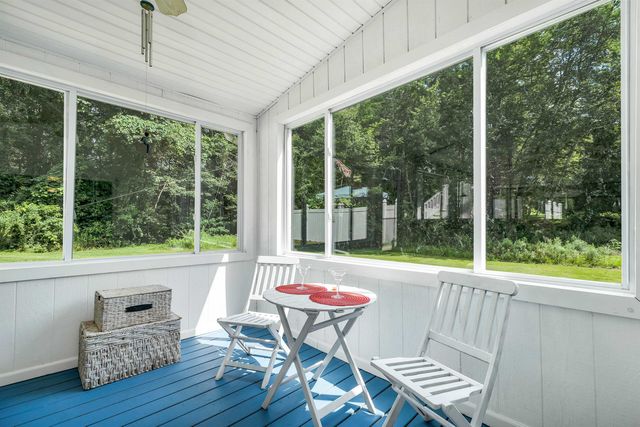 6 Mont Vernon Drive, Londonderry, NH 03053