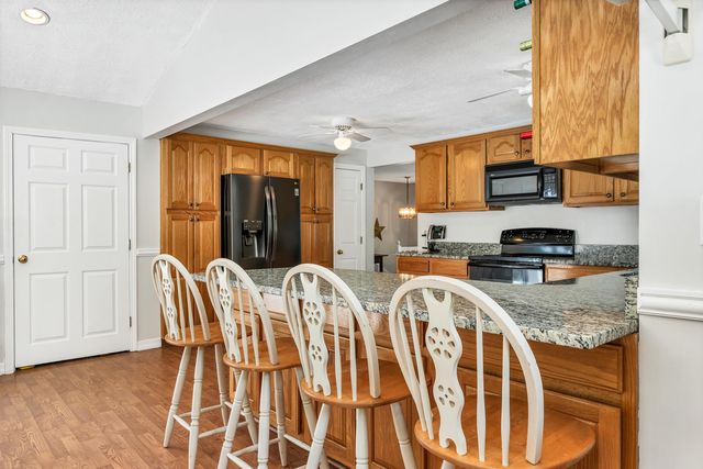 6 Mont Vernon Drive, Londonderry, NH 03053
