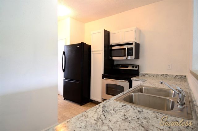 8253 Sands Point Drive 165, Houston, TX 77036