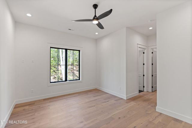 788 Blackberry Ridge Drive, Lenoir City, TN 37772