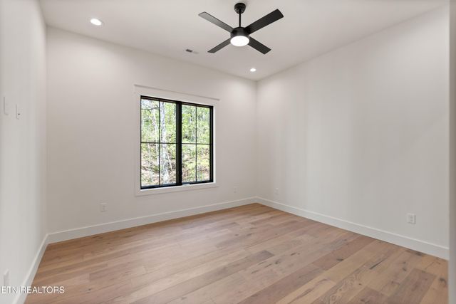 788 Blackberry Ridge Drive, Lenoir City, TN 37772