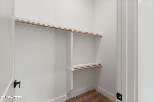 788 Blackberry Ridge Drive, Lenoir City, TN 37772