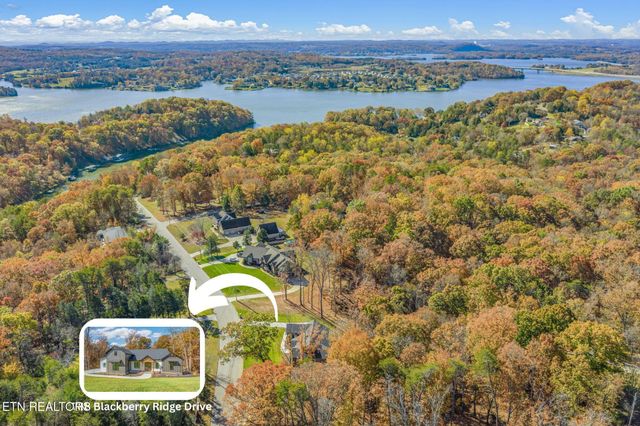 788 Blackberry Ridge Drive, Lenoir City, TN 37772