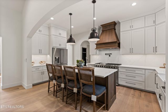 788 Blackberry Ridge Drive, Lenoir City, TN 37772