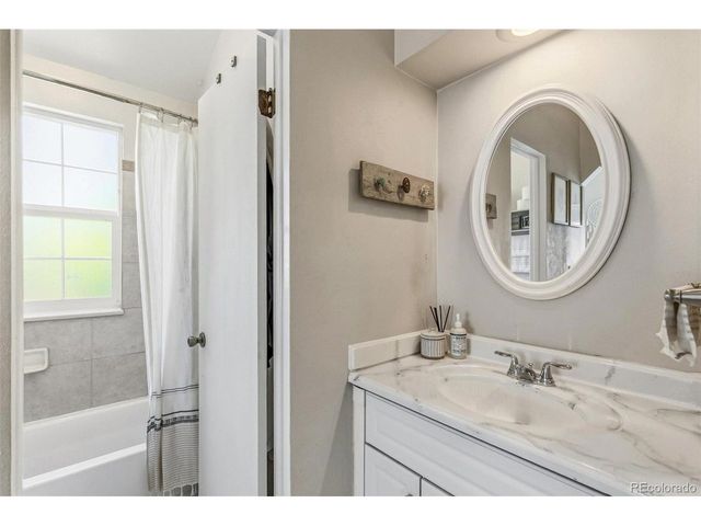 8918 W Plymouth Ave, Littleton, CO 80128