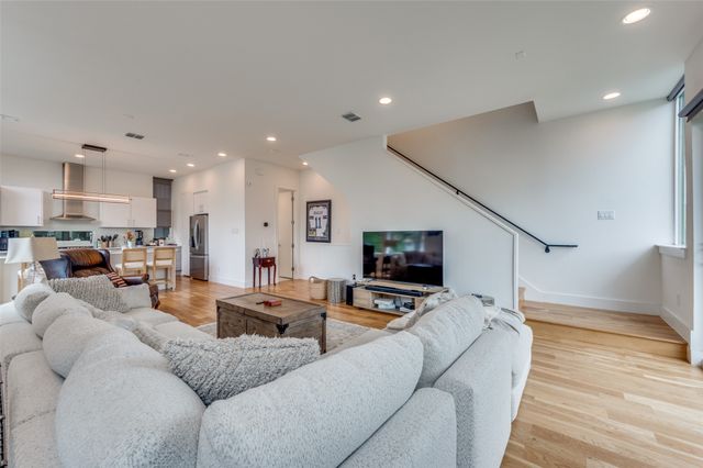 1916 Annex Avenue, Dallas, TX 75204