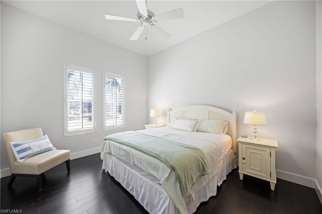 299 Mermaids Bight, Naples, FL 34103
