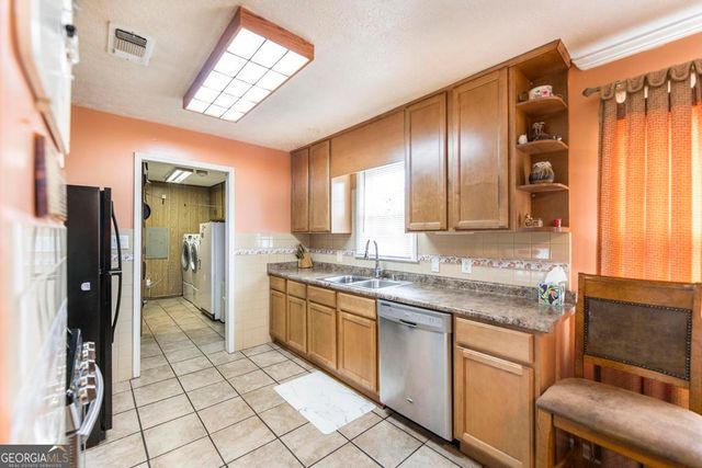 4782 Two Oak Drive, Macon, GA 31210