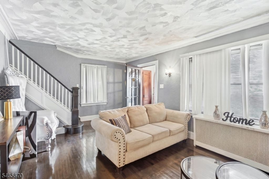 281 Smith St, Newark City, NJ 07106 — photo 2