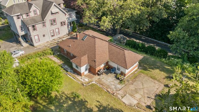 17 Southview Street, Naugatuck, CT 06770