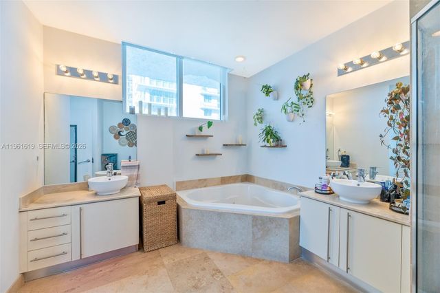 700 NE 25th St 1603, Miami, FL 33137