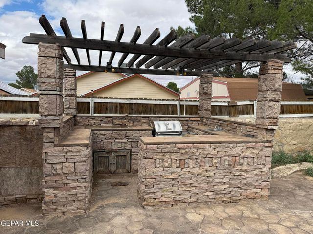 3025 OAK TOWER Place, El Paso, TX 79936
