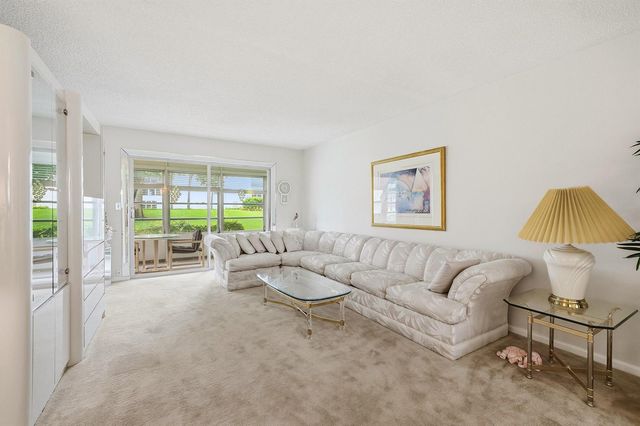 2302 Lucaya Lane E1, Coconut Creek, FL 33066