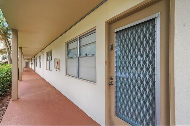 2302 Lucaya Lane E1, Coconut Creek, FL 33066