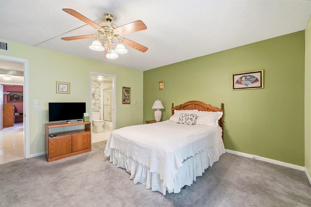 2302 Lucaya Lane E1, Coconut Creek, FL 33066