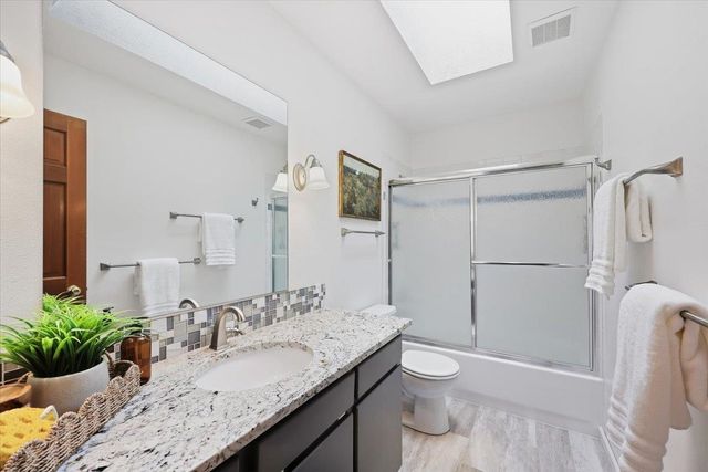 1007 N Arnim Ave, Deer Park, WA 99006