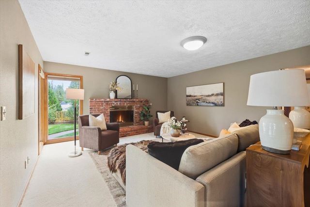 1007 N Arnim Ave, Deer Park, WA 99006