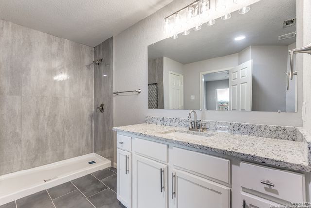 12011 Luckey Vw, San Antonio, TX 78252