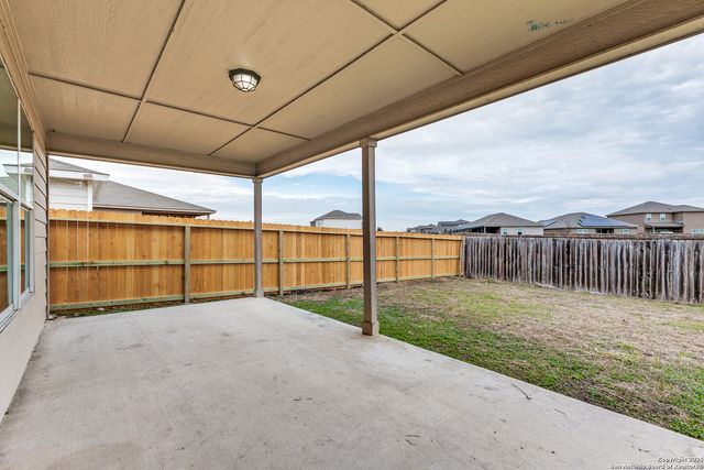 12011 Luckey Vw, San Antonio, TX 78252