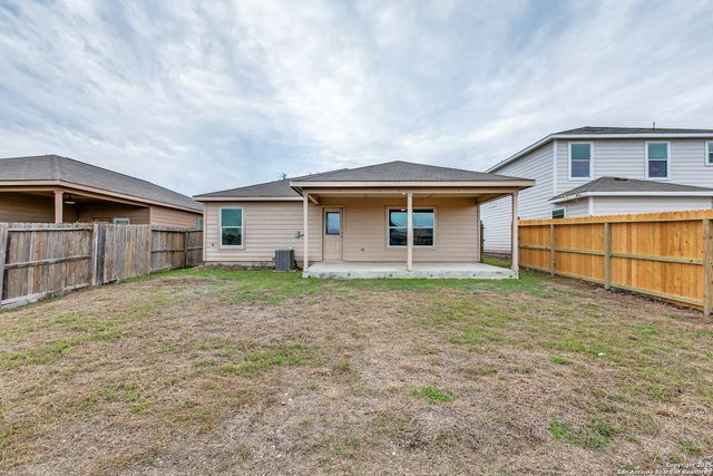 12011 Luckey Vw, San Antonio, TX 78252