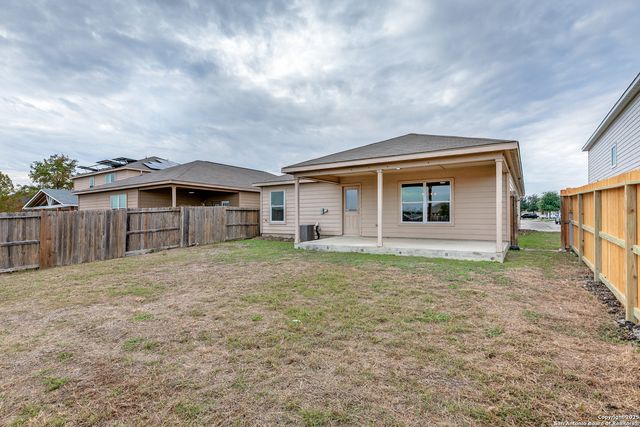 12011 Luckey Vw, San Antonio, TX 78252