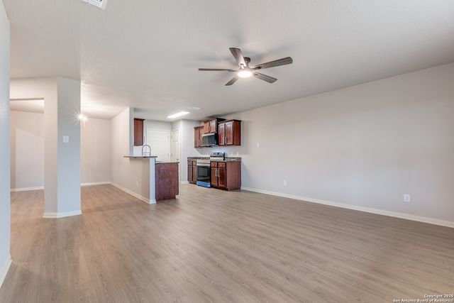 12011 Luckey Vw, San Antonio, TX 78252