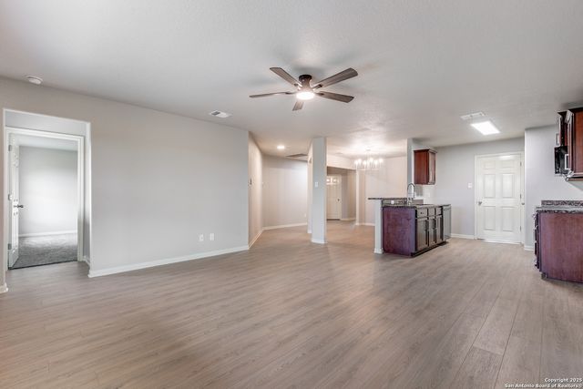 12011 Luckey Vw, San Antonio, TX 78252