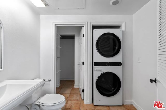 5935 Playa Vista Drive 410, Los Angeles, CA 90094