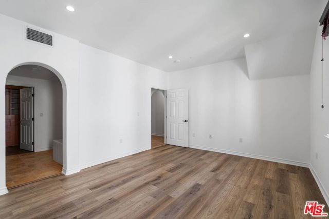 5935 Playa Vista Drive 410, Los Angeles, CA 90094