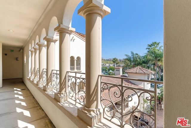 5935 Playa Vista Drive 410, Los Angeles, CA 90094