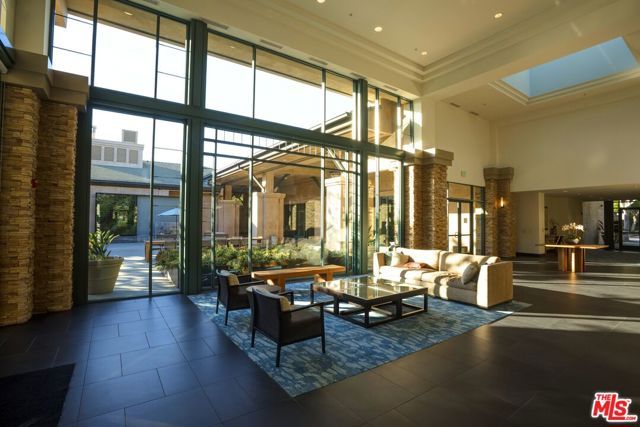 5935 Playa Vista Drive 410, Los Angeles, CA 90094