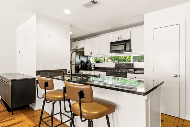 3836 San Jacinto Street, Dallas, TX 75204