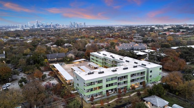 4004 Banister LN 105, Austin, TX 78704
