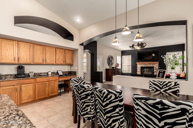 22814 N 32ND Avenue, Phoenix, AZ 85027