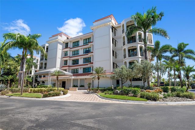 200 COCO BEACH BVL 401A, Rio Grande, PR 00721