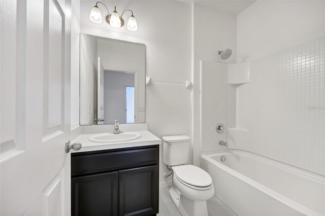 1003 E 10 STREET, Apopka, FL 32703