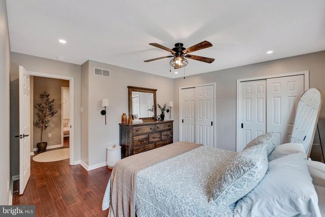 43 EVERGREEN LN, Phoenixville, PA 19460