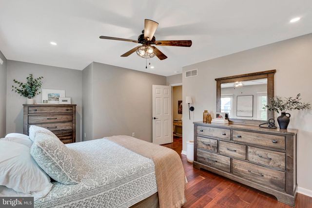 43 EVERGREEN LN, Phoenixville, PA 19460