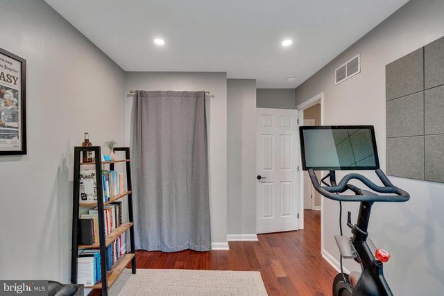 43 EVERGREEN LN, Phoenixville, PA 19460