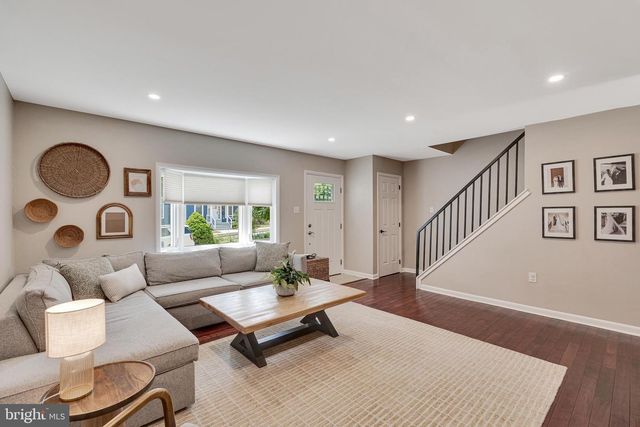 43 EVERGREEN LN, Phoenixville, PA 19460