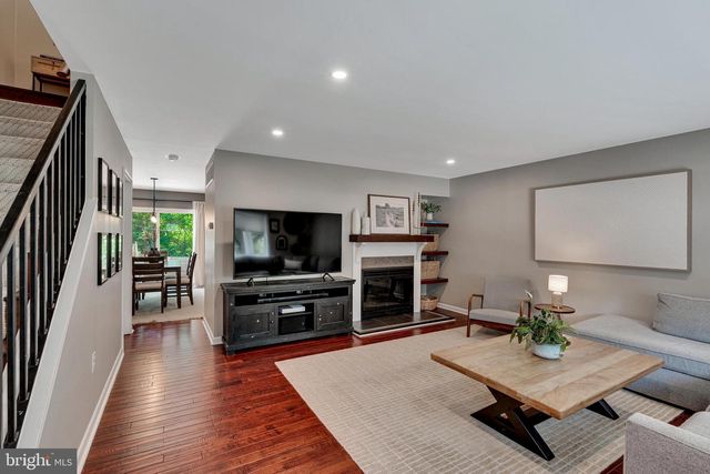 43 EVERGREEN LN, Phoenixville, PA 19460